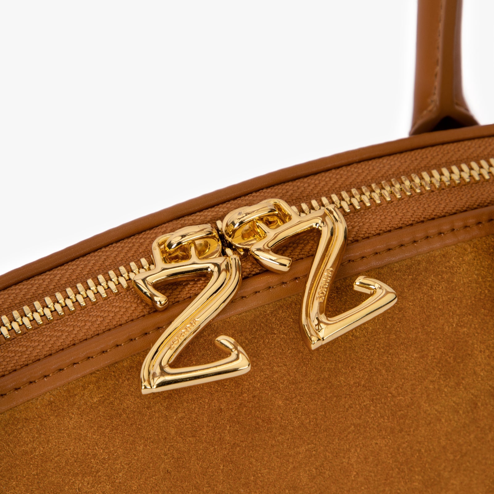 Axelväska i mockaläder