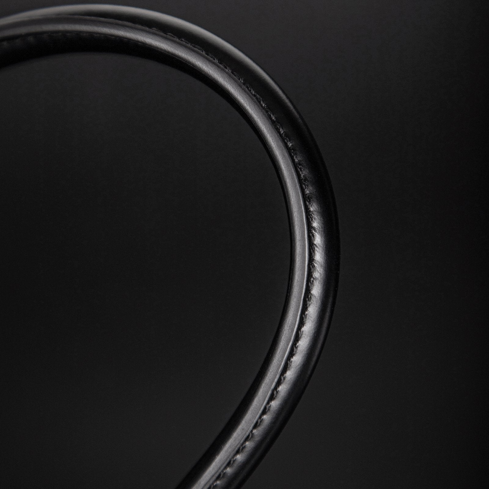 Jas draagtas met handvat