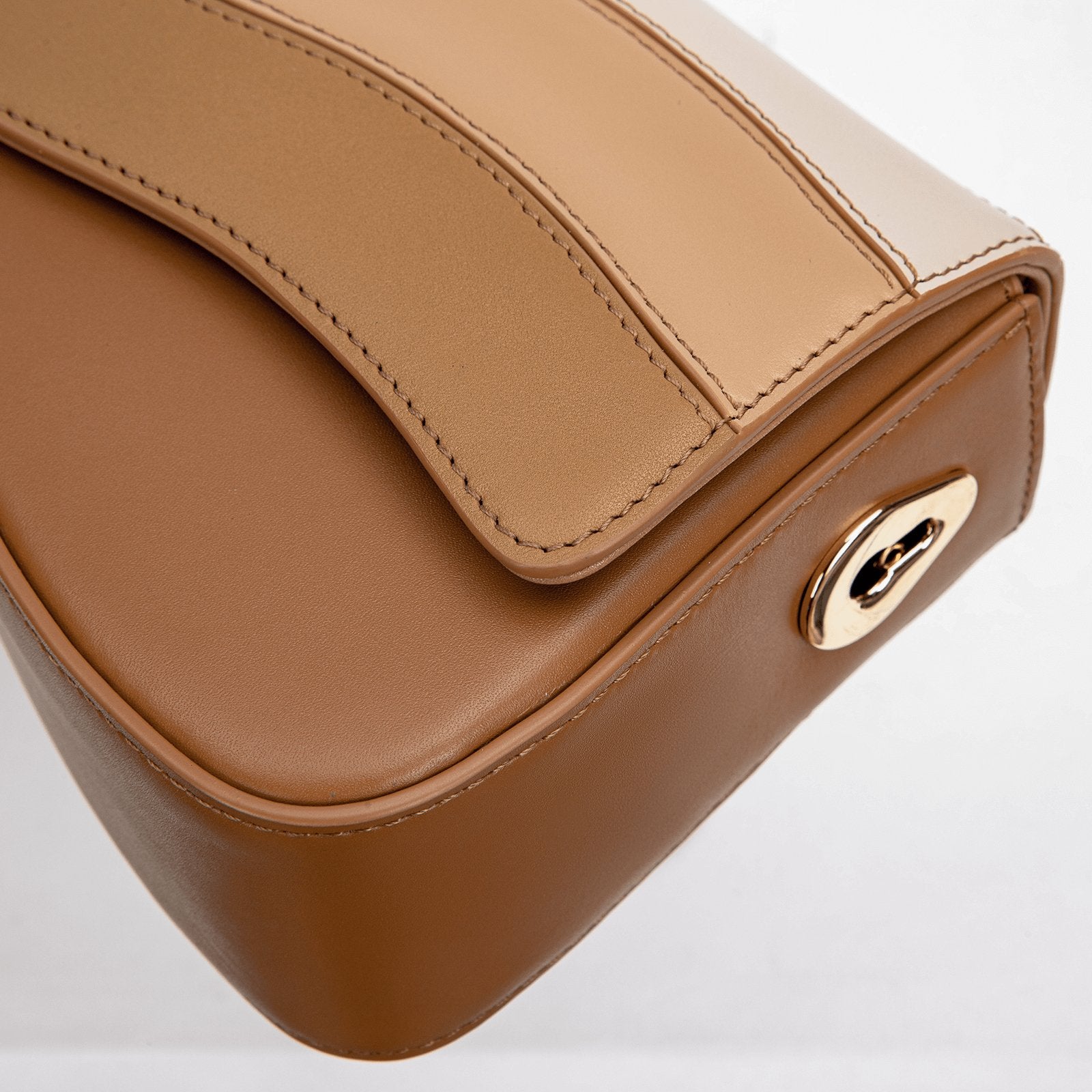 Riya Regnbågspåse.