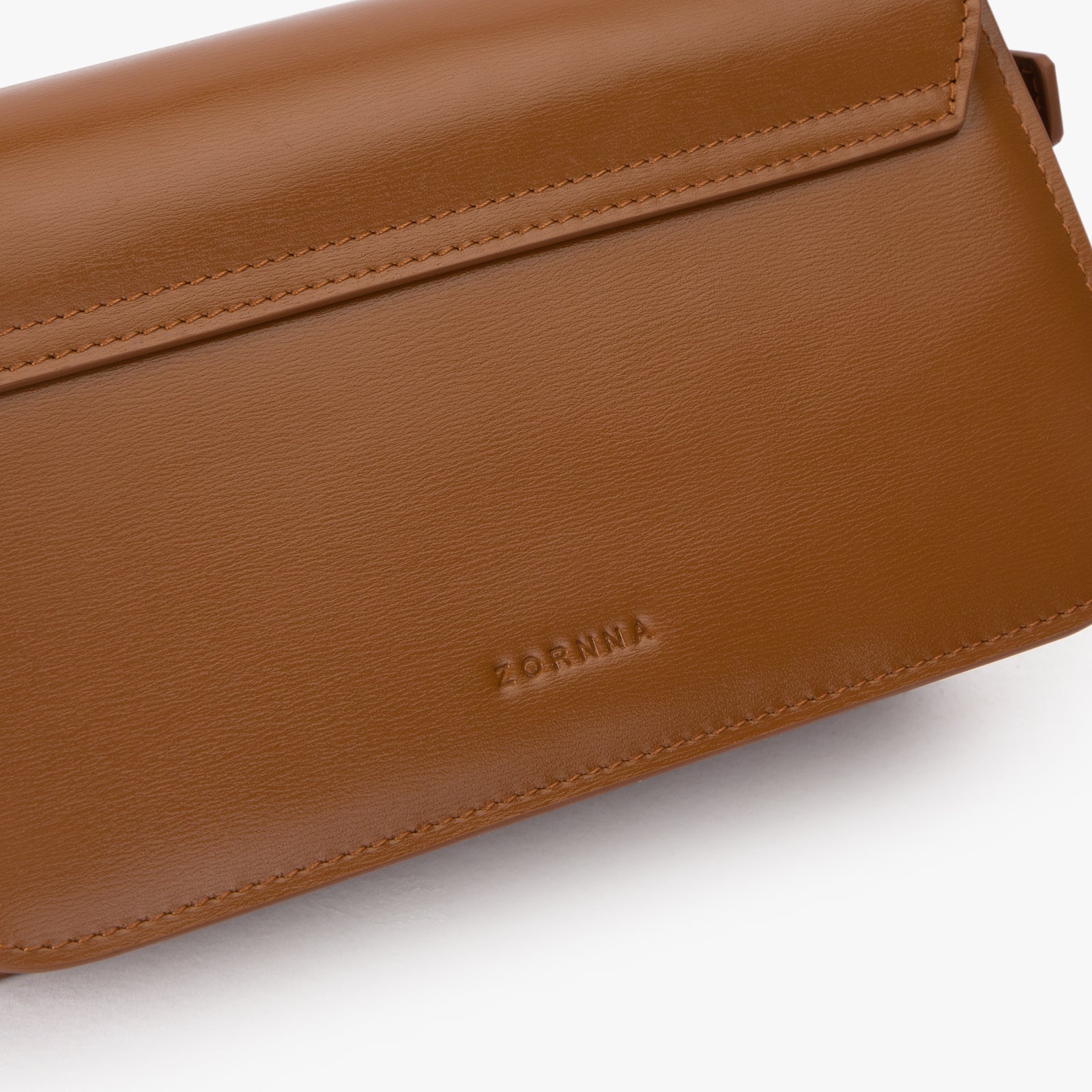 アイリーン クロスボディバッグ