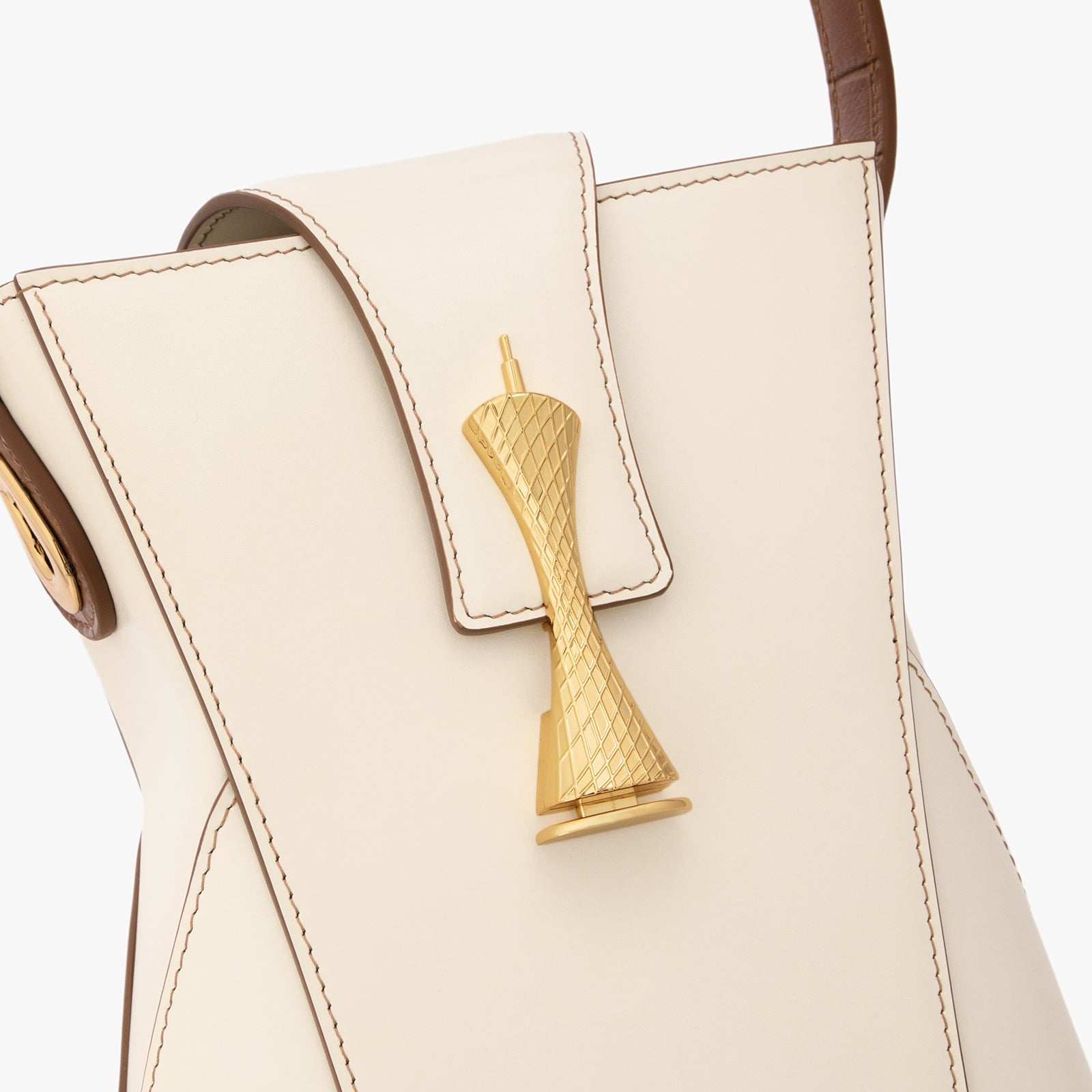 月明かりの塔バッグ